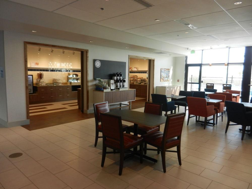 Holiday Inn Express & Suites Phoenix West - Buckeye By Ihg Exterior foto